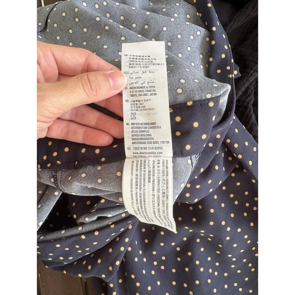 Abercrombie & Fitch excellent pre